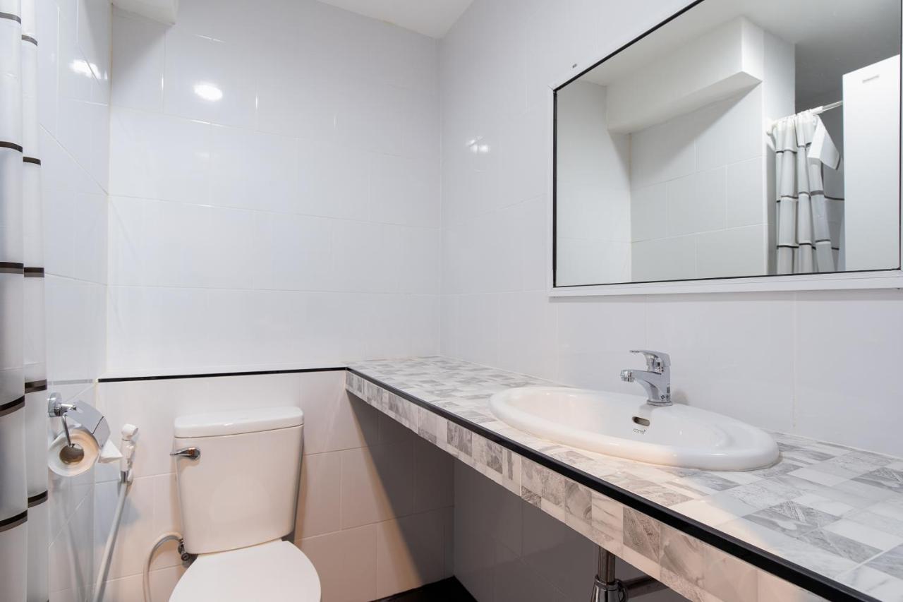 Buri Hostel Bangkok Eksteriør billede