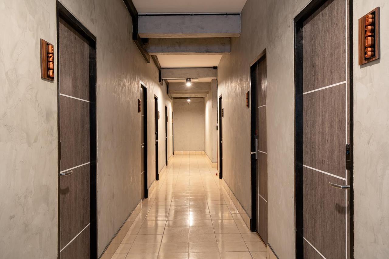 Buri Hostel Bangkok Eksteriør billede